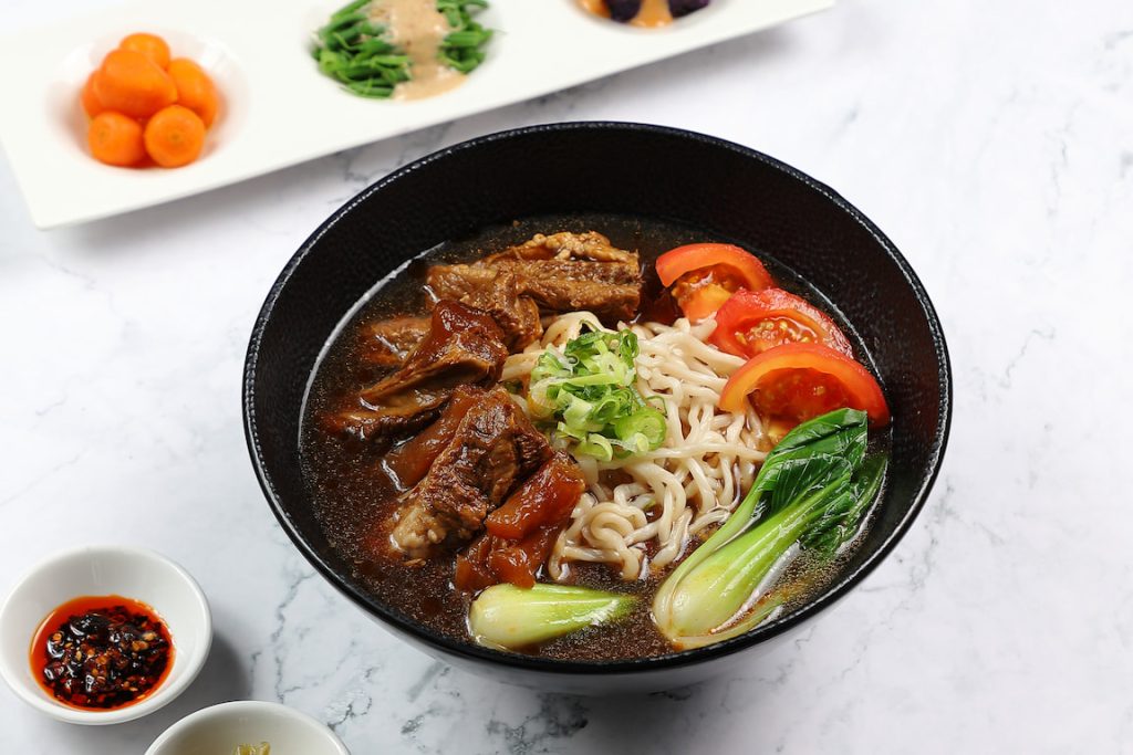白金招牌牛肉麵